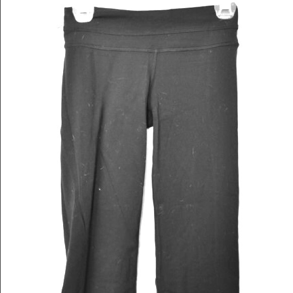 Black Lulu lemon Capri pants - Picture 1 of 3